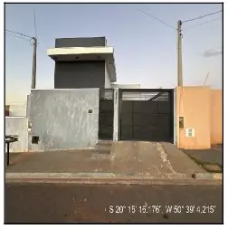 Casa em leilão em Urânia