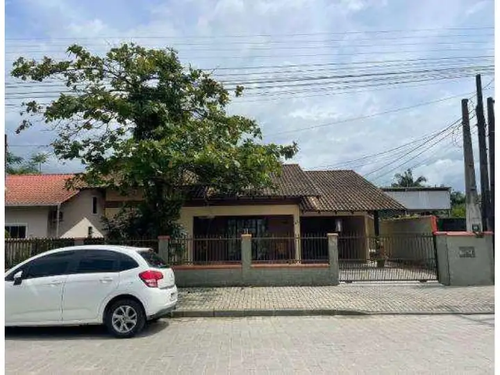 Casa em leilão em Joinville