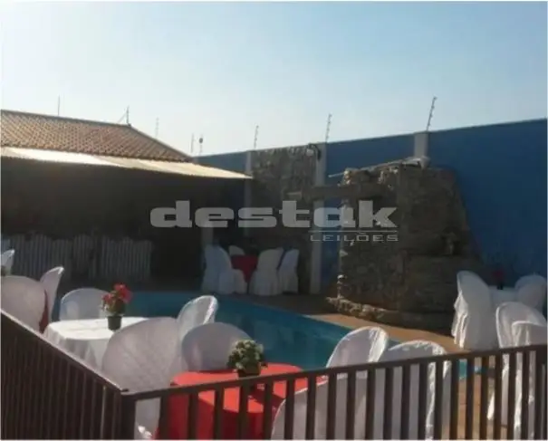Residenciais em leilão em Pederneiras