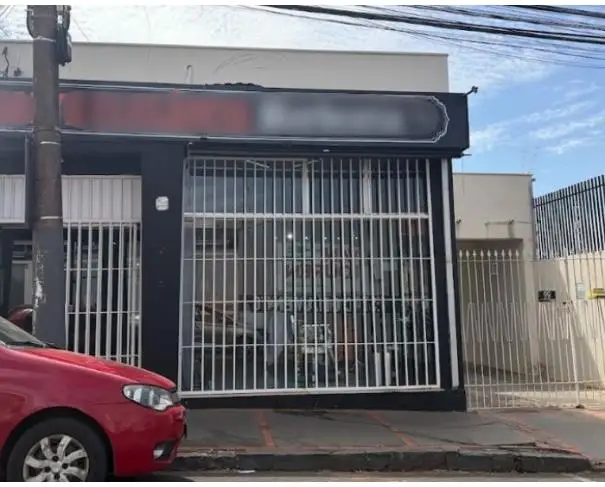 Comerciais em leilão em Assis