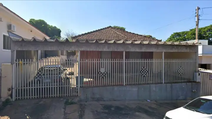 Casa em leilão em Regente Feijó
