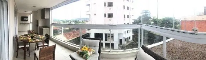 Apartamento em leilão em Guarujá