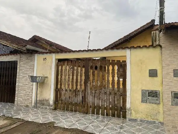 Casa em leilão em Itanhaém