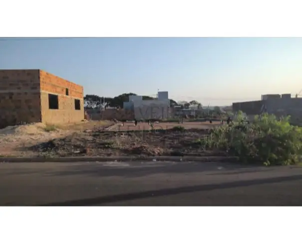Terrenos em leilão em Guapiaçu