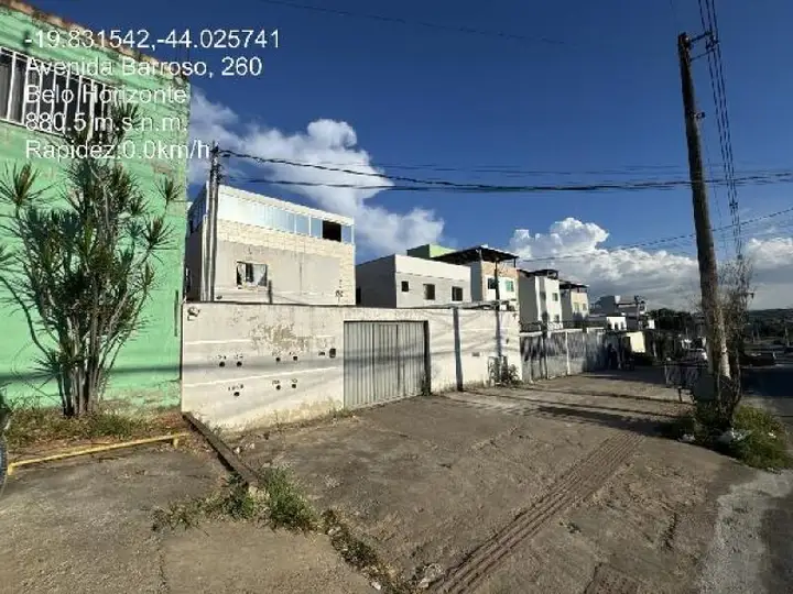 Casa em leilão em Contagem
