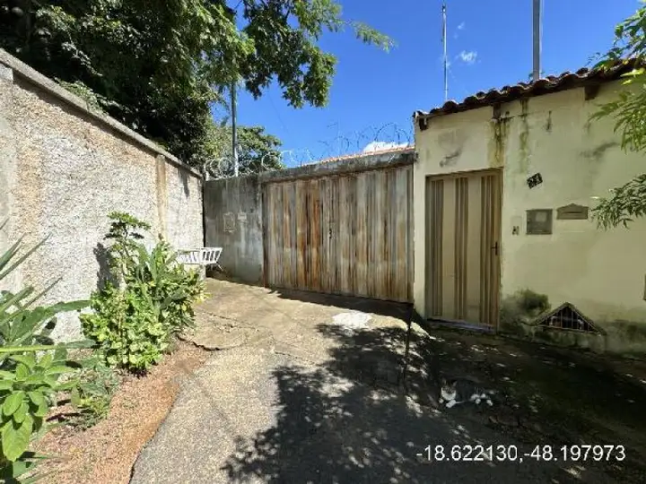 Casa em leilão em Araguari
