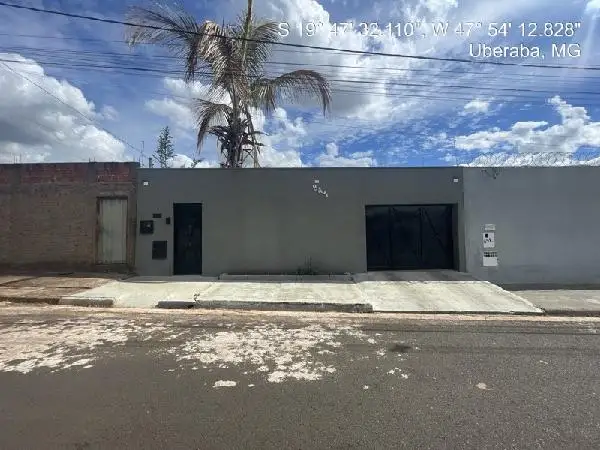Imóvel em leilão - RUA SCARLETT MARIA DE MEDEIROS PEREIRA, N. 841, LT 25  QD 08, PARQUE DAS AROEIRAS, UBERABA, MG
