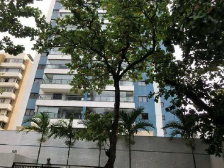 Apartamento em leilão em Salvador