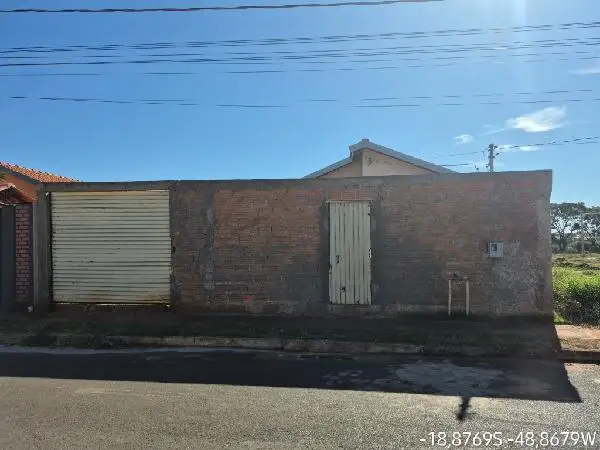 Imóvel em leilão - RUA SANTA CLARA, N. 384,, SAGRADA FAMILIA, MONTE ALEGRE DE MINAS, MG