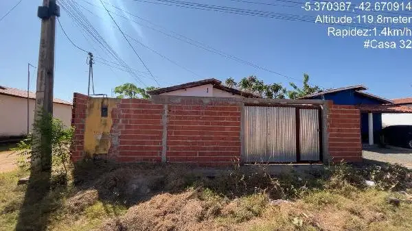 Casa em leilão em Demerval Lobão
