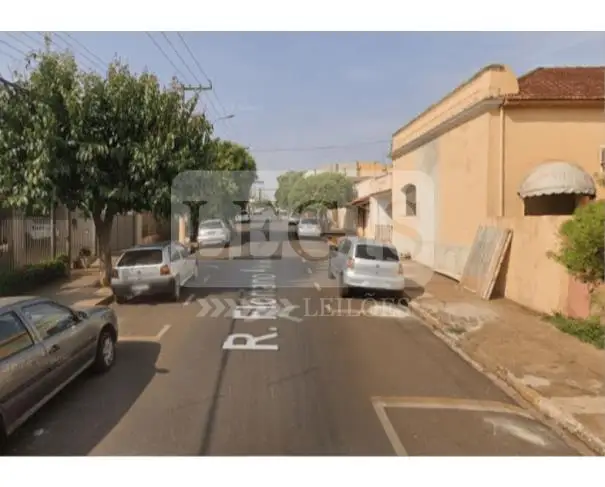 Residenciais em leilão em Santa Cruz do Rio Pardo