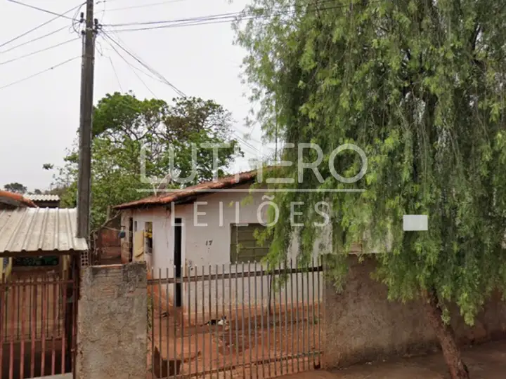 Casa em leilão em Santa Cruz do Rio Pardo