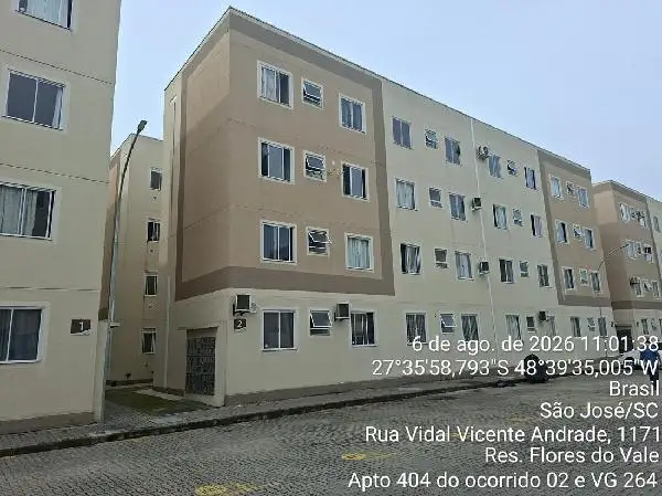Apartamento em leilão em São José