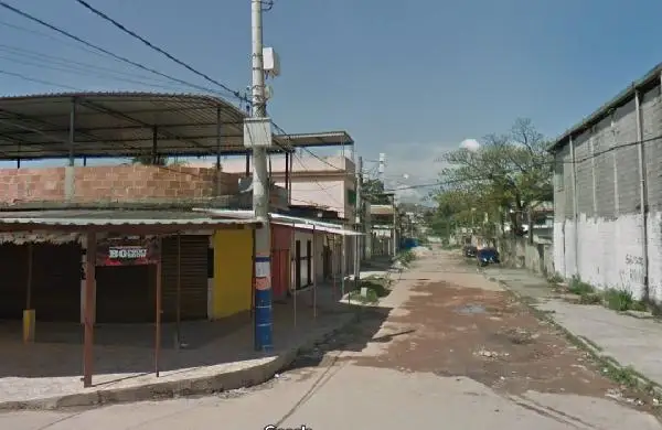 Imóvel em leilão - RUA REDENTOR, N. 301, CS 03, LT 05, QD 13, REDENTOR, BELFORD ROXO, RJ