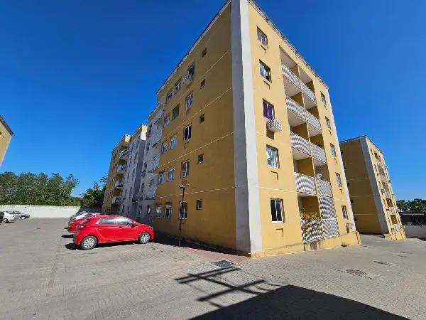 Imóvel em leilão - AVENIDA CARMELA DUTRA, N. SN, Apto 308, BL 02, LT 06, QD 135, SANTA LUZIA, SAO GONCALO, RJ