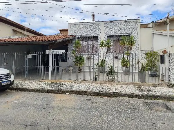 Casa em leilão em Taubaté