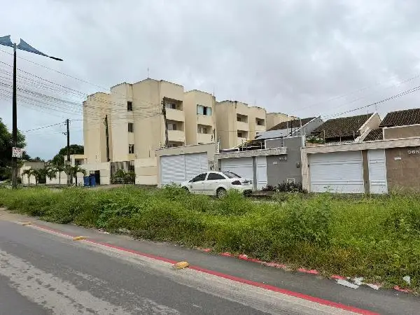 Apartamento em leilão em Aquiraz