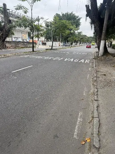 Imóvel em leilão - ESTRADA CAETANO MONTEIRO, N. 1032, Apto 202, BL II VG 118 LT 8 EDIF BEGONIA, BADU, NITEROI, RJ