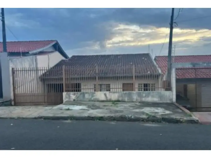 Casa em leilão em Cambé