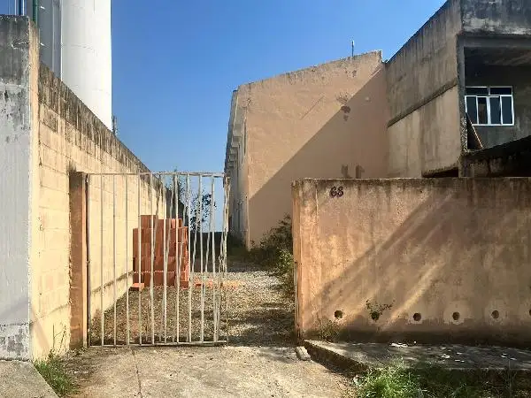 Casa em leilão em Nova Iguaçu