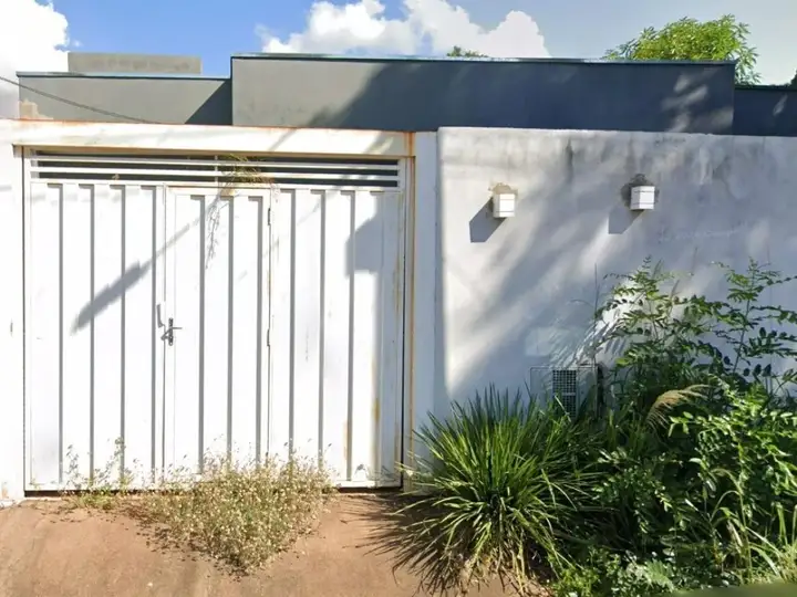 Casa em leilão em Álvares Machado