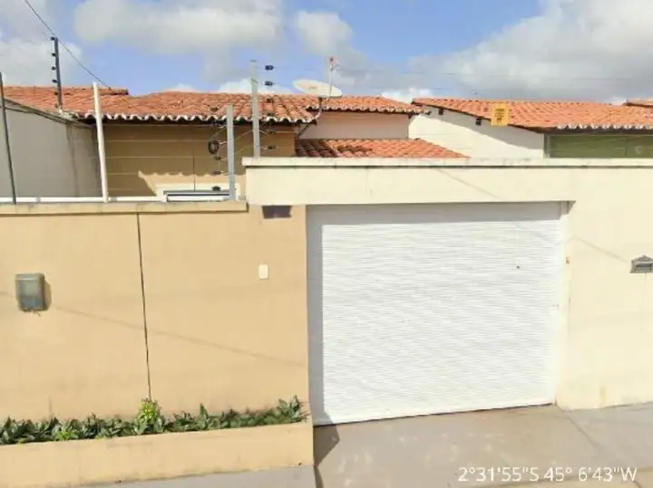 Casa - 70m² de área privativa, 126m² de área do terreno, com vaga de garagem - PINHEIRO/MA