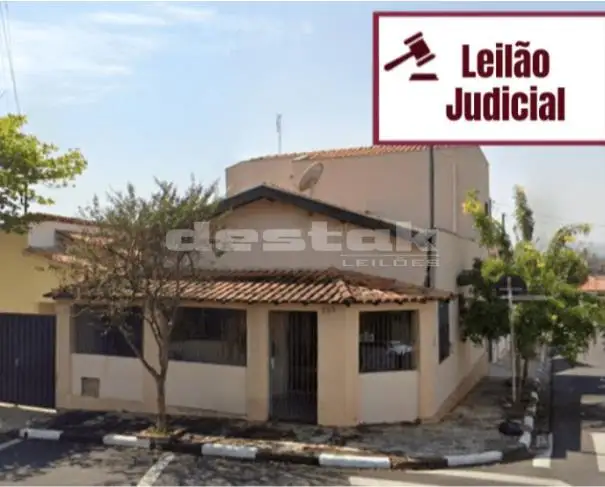 Residenciais em leilão em Itapira