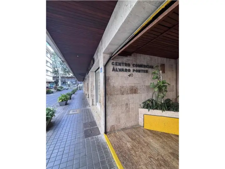 comercial em leilão em Nova Friburgo