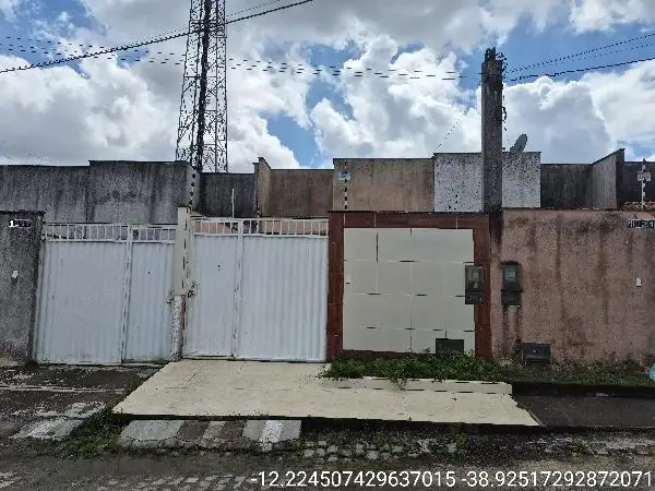Casa em leilão em Feira de Santana