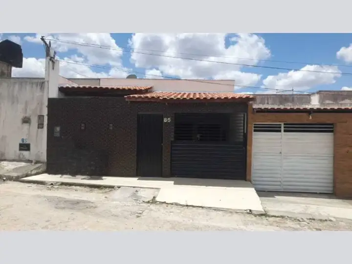 Casa em leilão em Serrinha