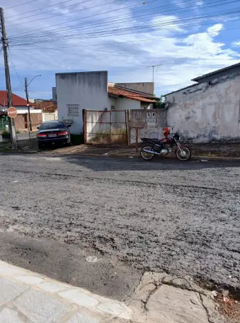 PIRACANJUBA/GO - UM LOTE COM ÁREA DE 60,00M²