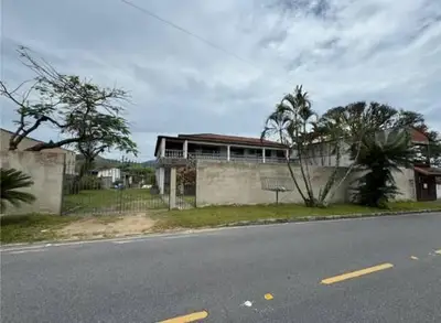 Casas em leilão em Maricá
