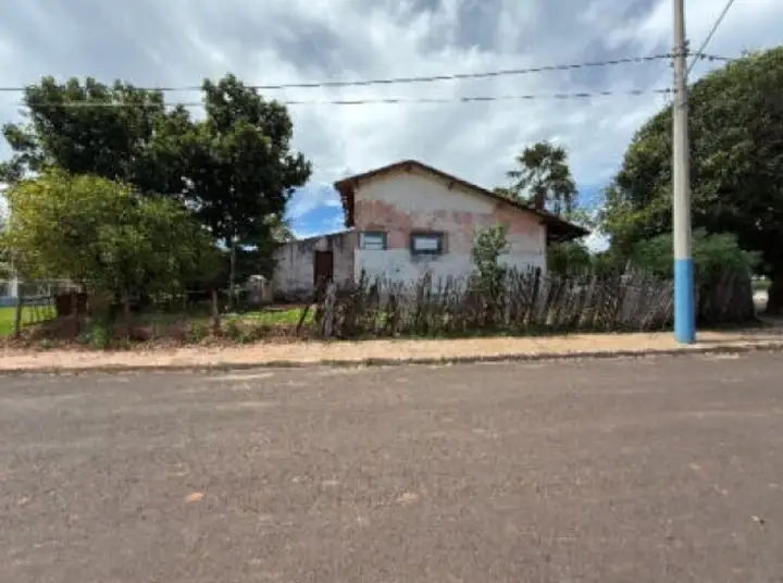 Imóvel residencial com A.C. 39m², A.T. 192m², Jd. Solerte, Mirandópolis/SP