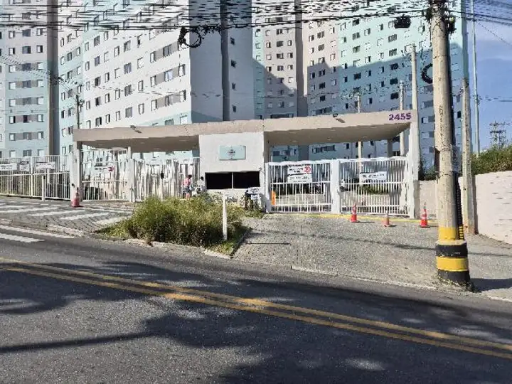 Apartamento em leilão em Poá