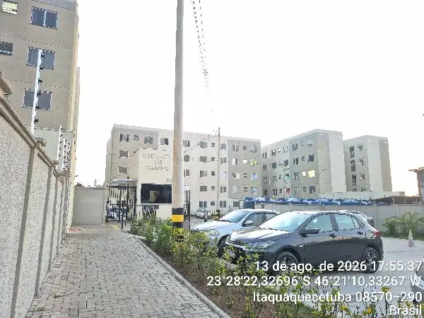 Apartamento em leilão em Itaquaquecetuba