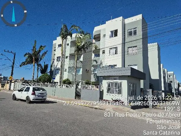 Apartamento em leilão em São José