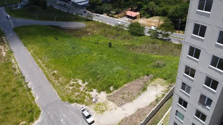 Terrenos Urbanos em leilão em Jacareí