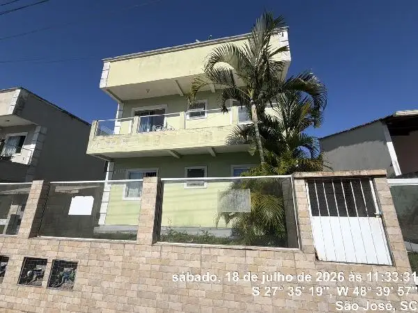 Apartamento em leilão em São José