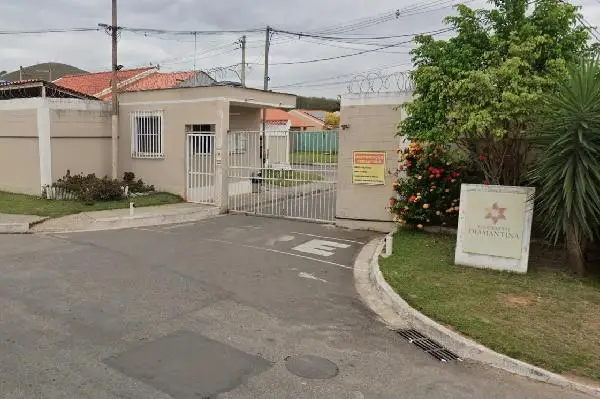 Imóvel em leilão - ESTRADA GRANJA, N. 3, CS 80, PALHADA, NOVA IGUACU, RJ