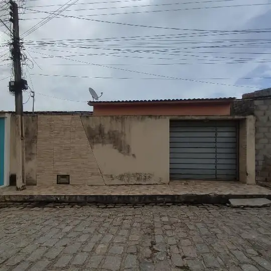 Casa em leilão em Junqueiro