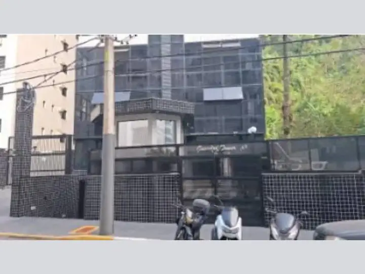 Apartamento em leilão em Guarujá