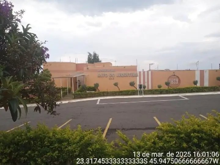 Casa em leilão em Jacareí