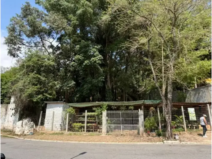 Leilão de Terreno c/Benfeitorias - Tremembé - São Paulo/SP cod: 235604