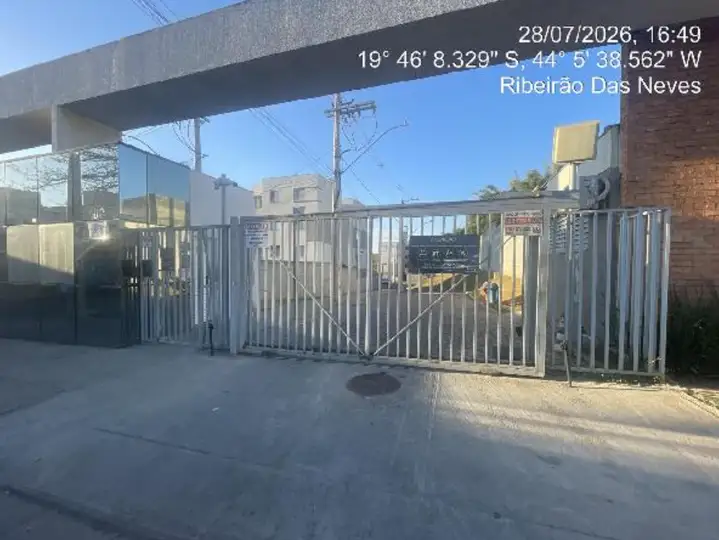 Apartamento - 40,98m² de área privativa, com vaga de garagem - RIBEIRAO DAS NEVES/MG