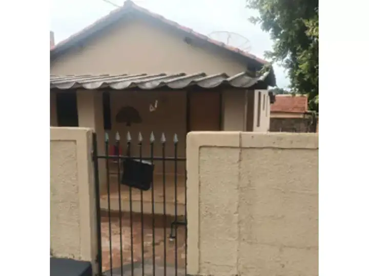 Casa em leilão em Colina