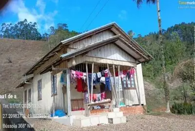 IMÓVEL RURAL COM ÁREA TOTAL DE 21,291 ha- Em APIÚNA/SC Imóvel rural - Casa e 2