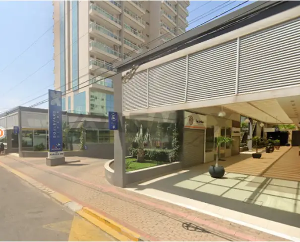 Comerciais em leilão em Botucatu