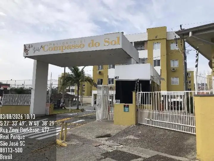 Apartamento em leilão em São José