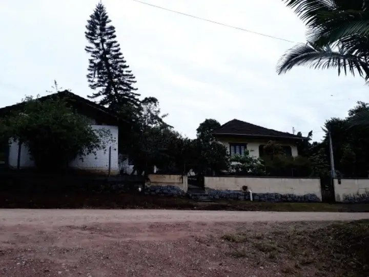 FRAÇÃO IDEAL DE 0,1640 (equivalente a 11.123,79m2) de um imóvel situado em Pomerode/SC