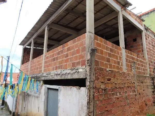 Casa em leilão em Lauro de Freitas